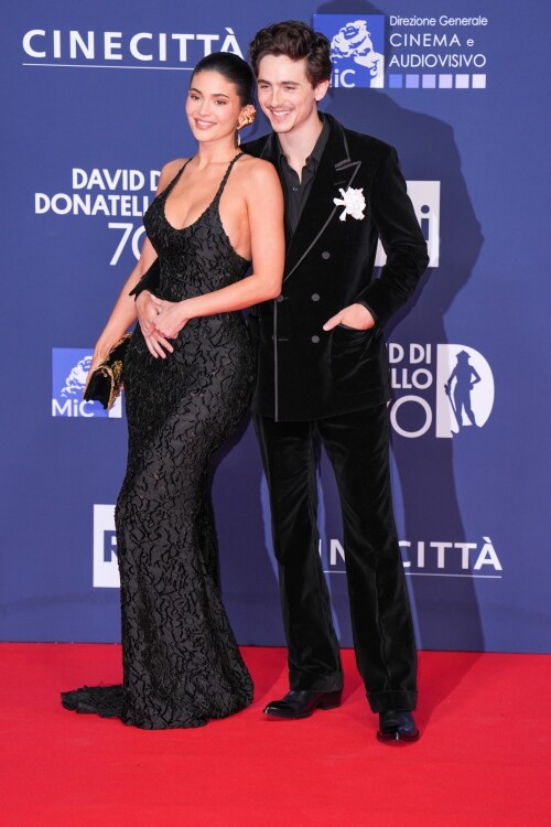 kylie3-176a34696a7325ebd0