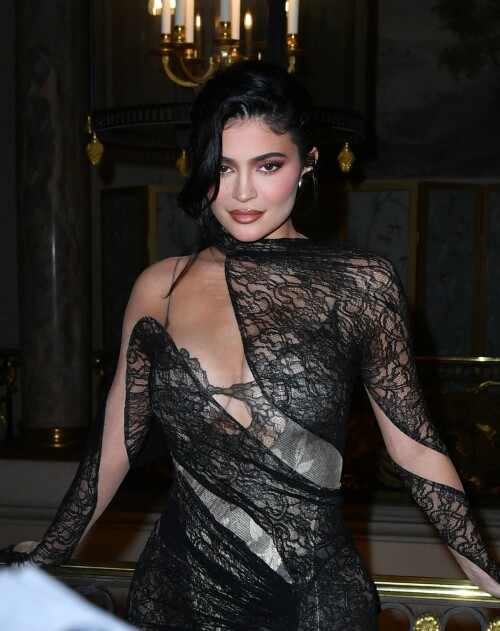 kylie jenner at bof500 gala in paris 10 01 2022 1