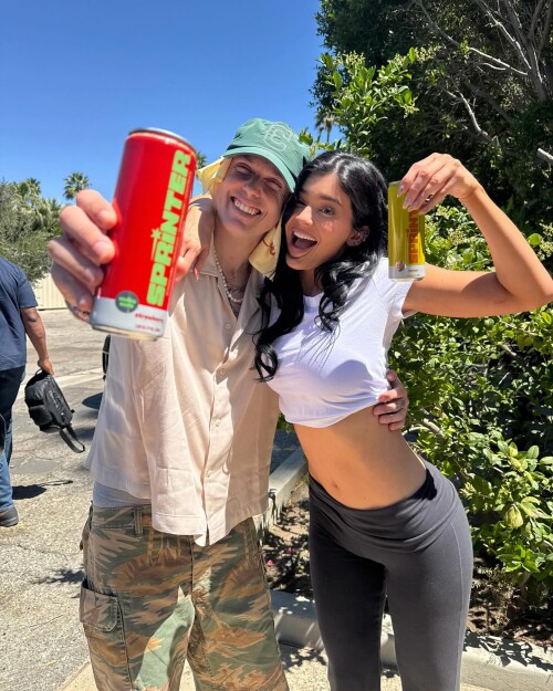 kyliejenner photo DIzOZLsTR7f 20250423 151250 491462584009d0055dae776c6