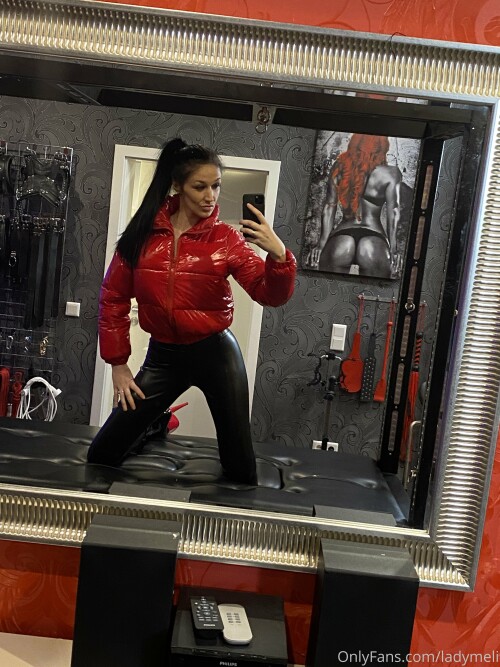 ladymeli 10 11 2021 2270597101 Sieh dich an. Sabbernd und mit Stander sitzt du nun vor meinem Bild u