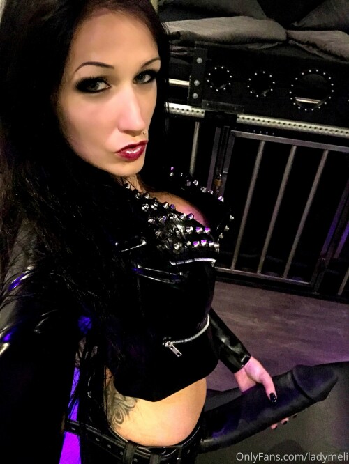 ladymeli 24 09 2020 953394153 Dein Gluckstag Suchti Du kannst schon mit Melken loslegen. Bei der Aus