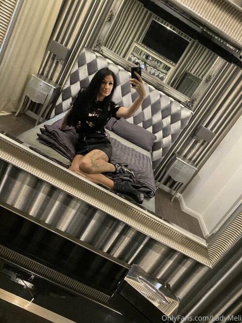 ladymeli 29 12 2020 1541673082 Drucke deine Verehrung mit dem perfekten Geschenk aus amzn.to 2qXqMPr