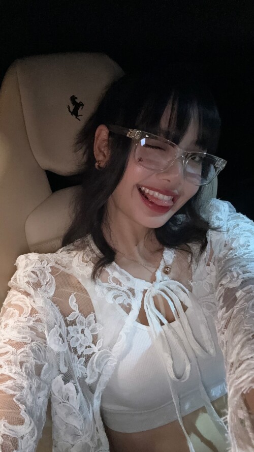 lalalalisa m 12082024 0001f7146bc15242e75f