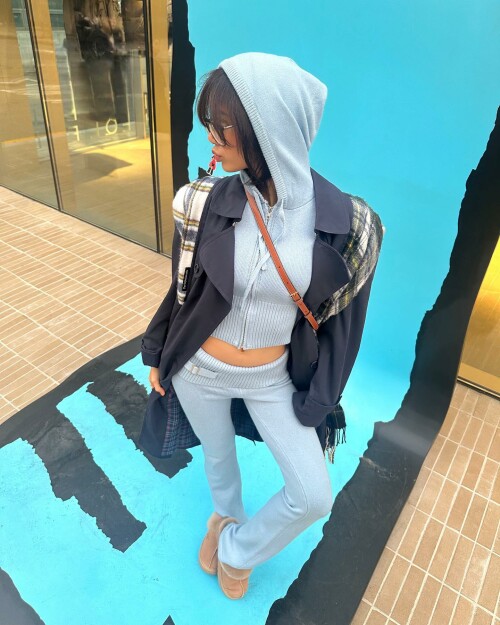 lalalalisa m 22102023 00037e6c9f7fb3211759