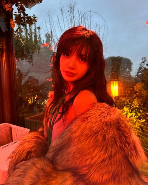 lalalalisa m 25122023 0005483333ee620a23b0