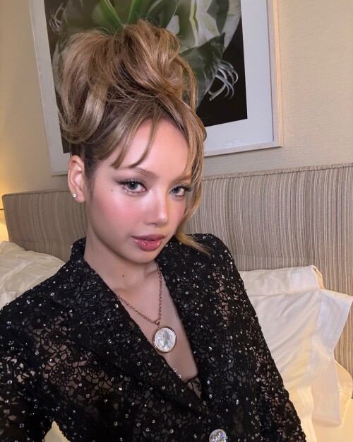 lalalalisa m photo DJVvFMBRhlw 20250507 005240 495519257b2dac0e9e4da877c