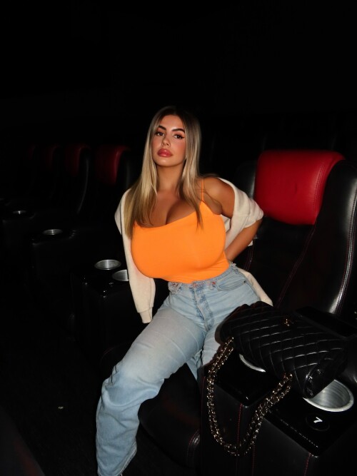 lali957 3729550179910292255s2025 9 25 18.26.543 story33a155968bb12fdb