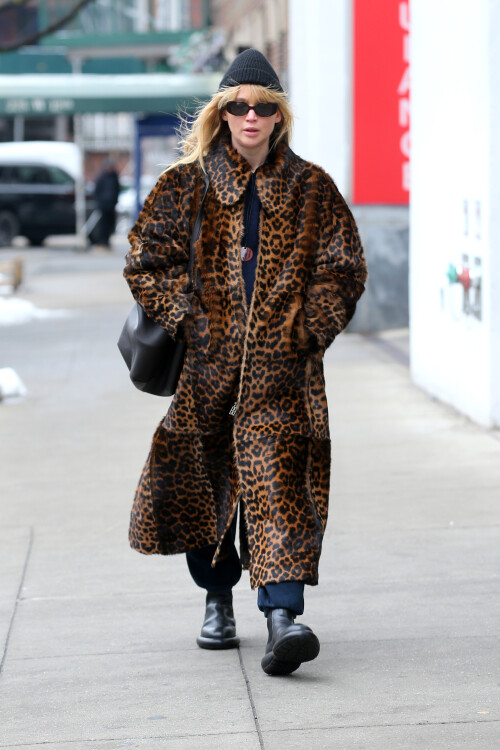 larenpreggoinnwt 14635705f7f9055a5e