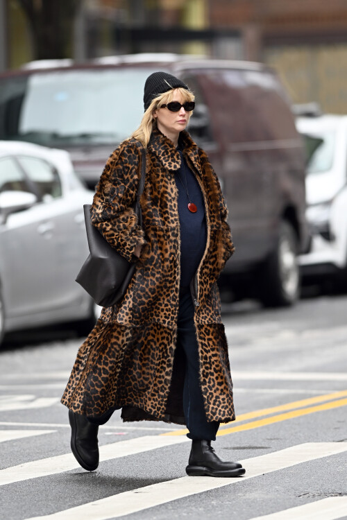 larenpreggoinnwt 20d731fa8b95e3551b