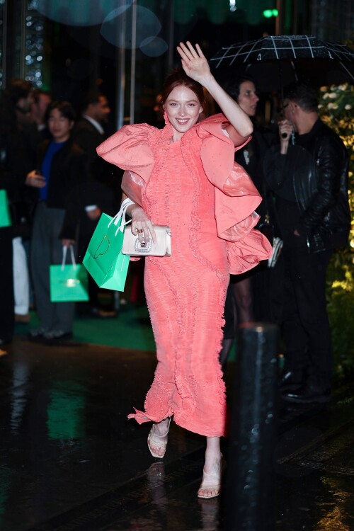 larsen2 290a18a4488a2dcf7d