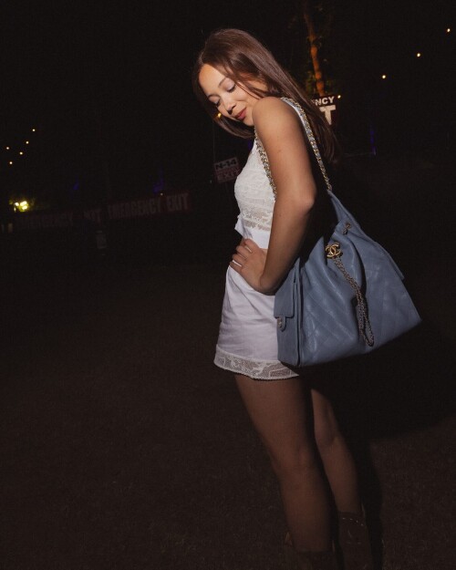 laufey 2025 04 15T011950.000Z 6505fa0cb17c2f4f6