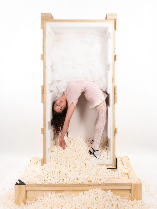 laufey 2025 06 10T215129.000Zf7949664fc65d0d5