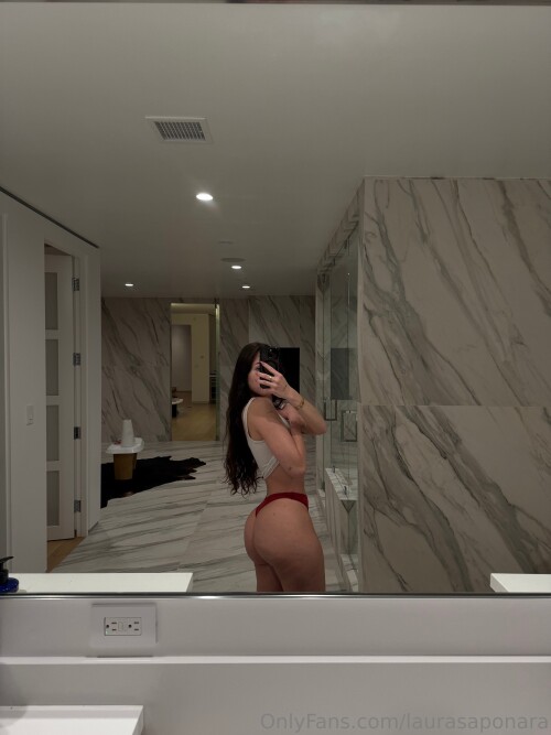 laurasaponara 5071440860372 source 27867c0d6986071645