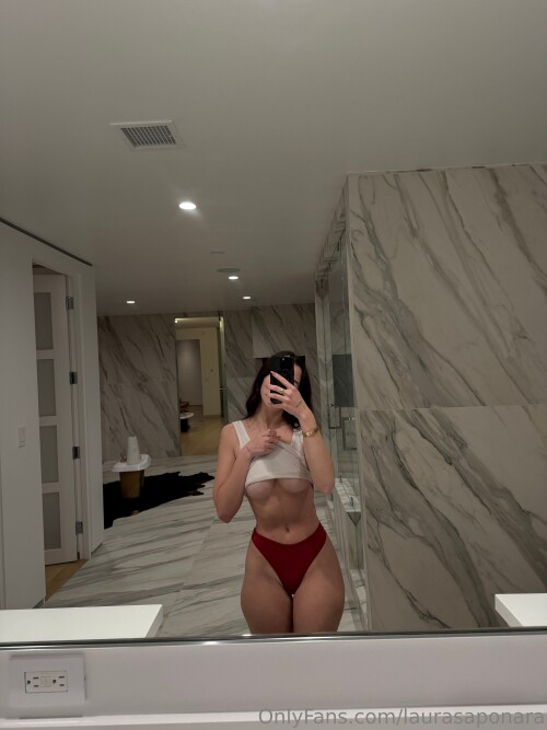 laurasaponara 5071440860372 source 33157faa553d65150