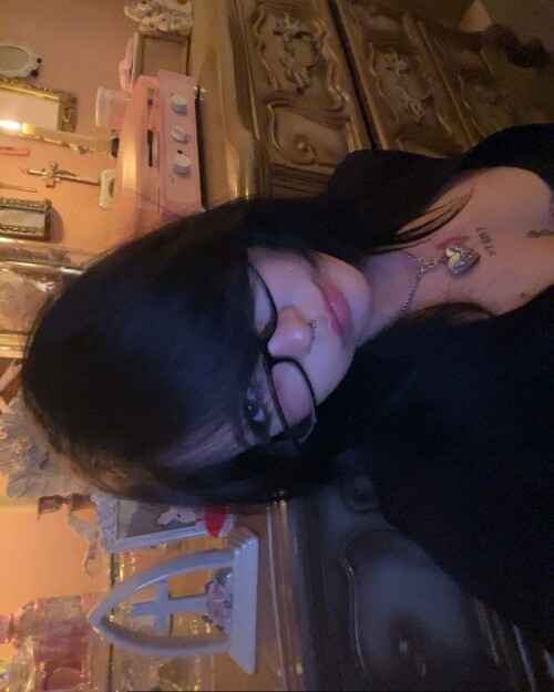 laurinchhhe 20240916 000757dc034608a3ee31