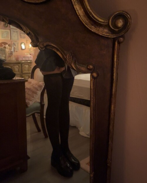 laurinchhhe 20240916 0008efe39b73cd65c7dd