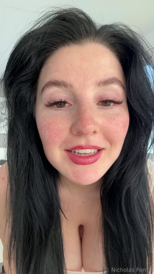 laurine2-2fbc92aac784bd397