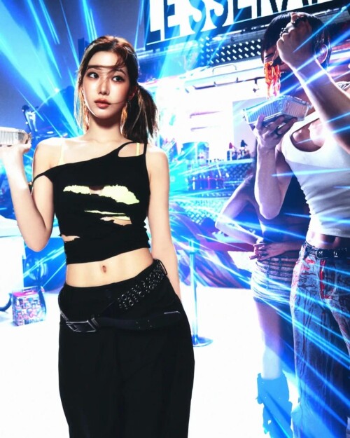 le sserafim 12 10 2025 0002be358da434ce37a5