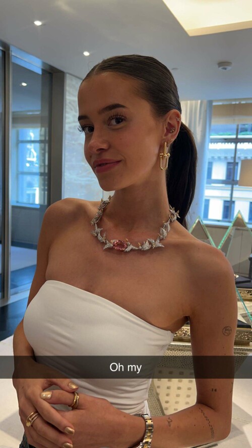 leaelui 2023 08 17T16 03 135ee5dc85c5b5a864