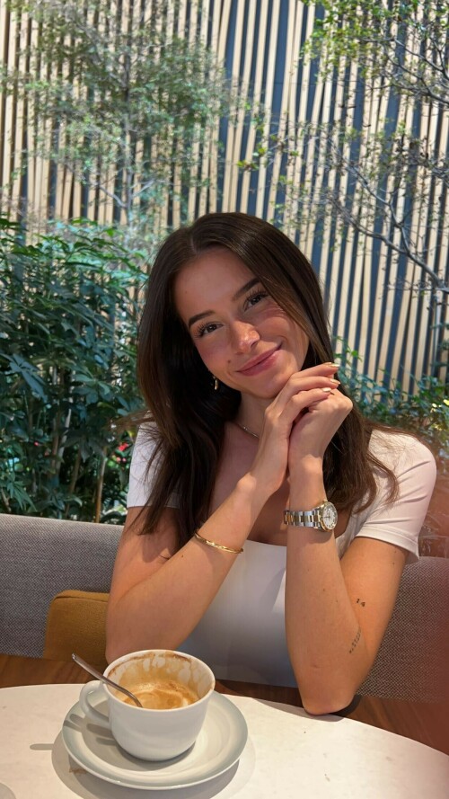 leaelui 2023 08 19T15 07 19a145c03137e40f92