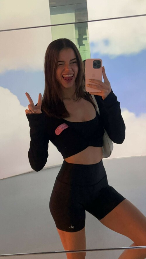 leaelui 2023 08 21T21 04 5769096fd7b39790f3