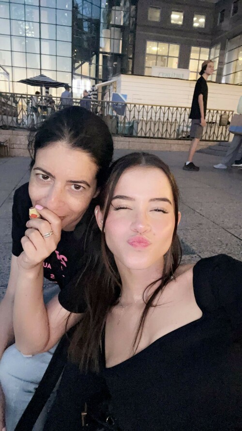 leaelui 2023 08 23T18 55 0705570b9dffa3ac73