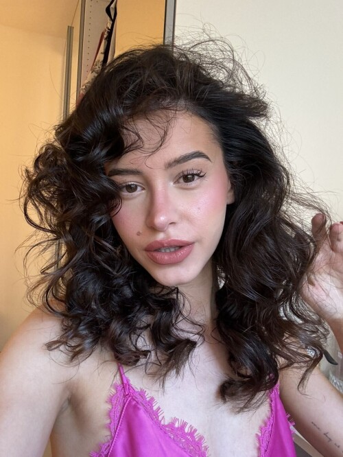 leaelui 2024 06 04T20 18 4138889af82b8f16d0