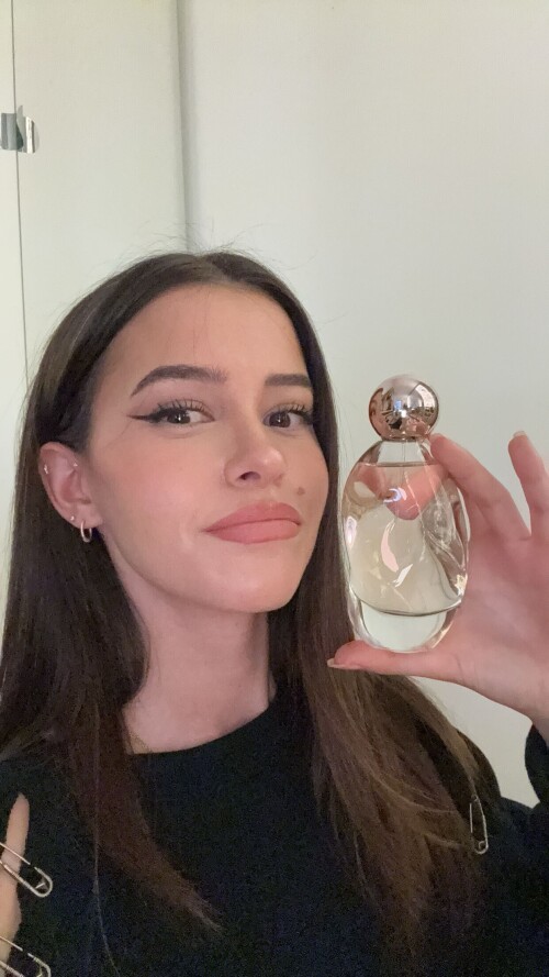 leaelui 2024 06 04T20 23 424fe4c4abd8a8b535