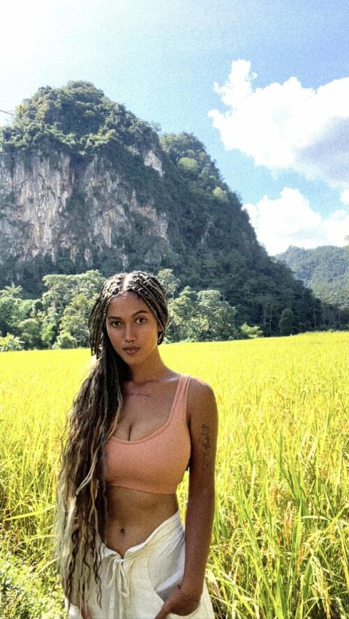 leah slgoq6gvy0qa10093e3b61f6b4bc5