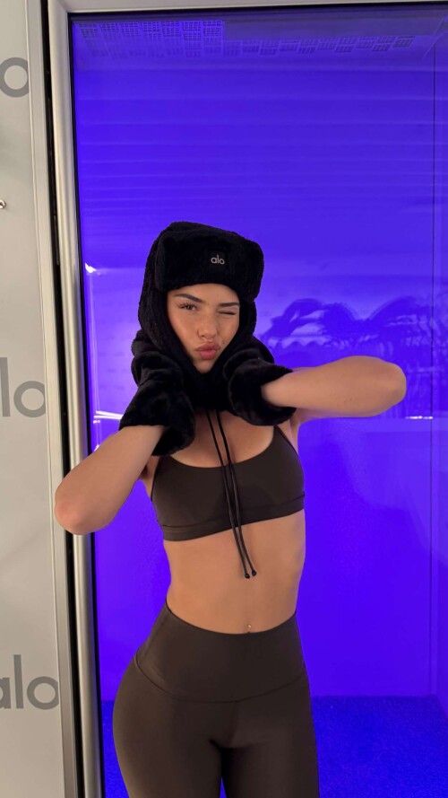 leahhalton RDownload071872ab52e2e5f5