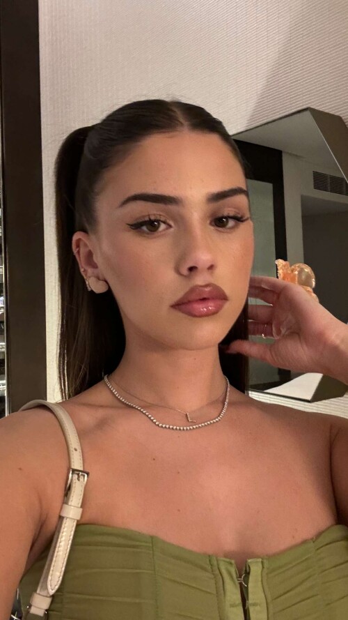 leahhalton RDownload0d48154c3d96ca2c