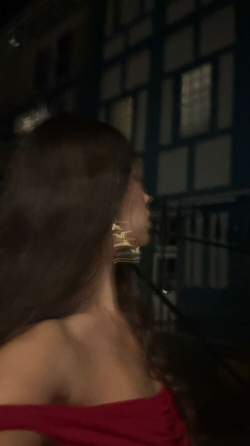 leahhalton RDownload1e8e2df3cf174935