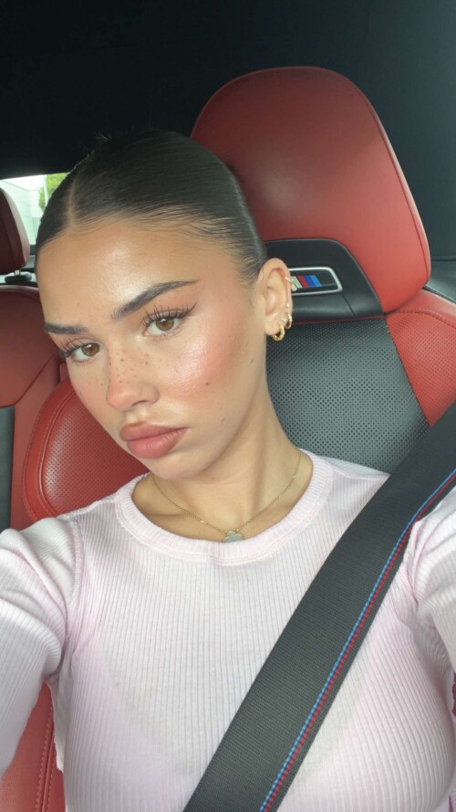 leahhalton RDownload51d7a79e8124d81e