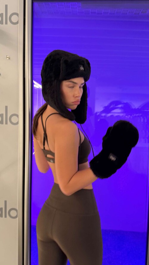 leahhalton RDownloadb6839743c5febcbc