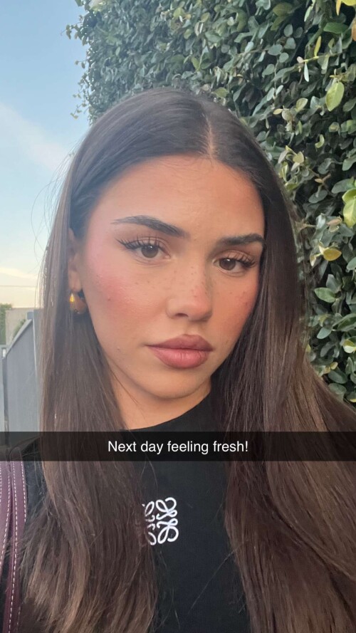 leahhalton RDownloadbc4bdac86c6f2a11