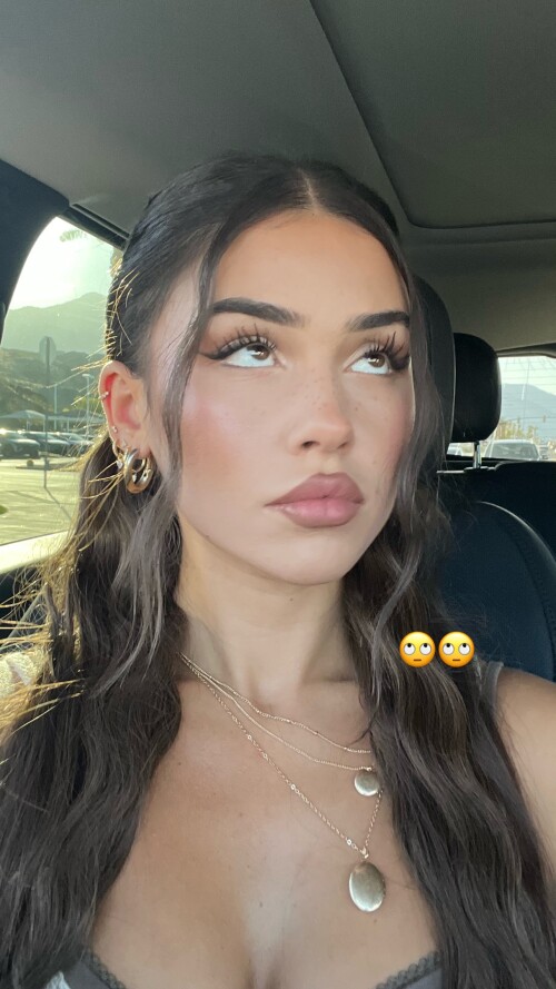 leahhalton stories 3609022137551366487 20250412 050943 489485479fbbd1f1ba2a21260