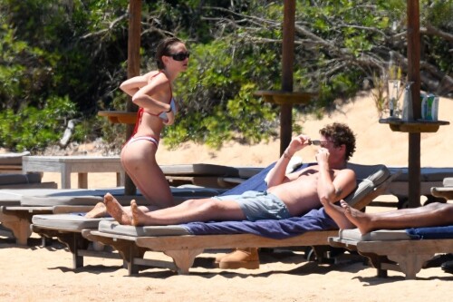 leni 11 a73c71cf6bcc4632