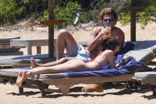 leni 27 d303b3dcdff52875