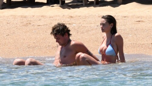 leni 9 e37165be84aa7aec