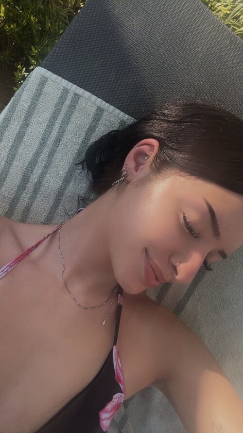 lew12001 2025 03 21T20 48 13cae3dae2ec40d4fd