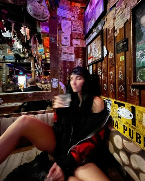 lights16617202322915043043037857668 195303834