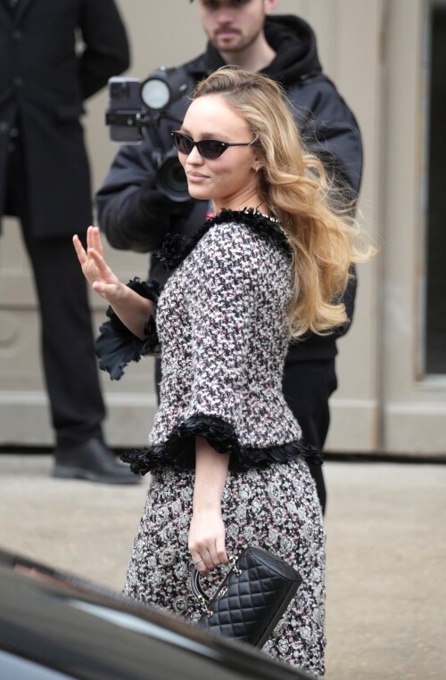 lily4b5a27f9dca8593b3