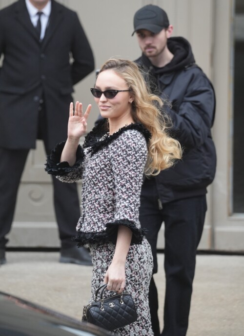 lily5c8ac049cfcb2e393