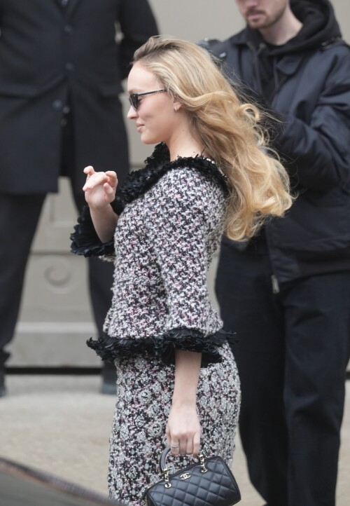 lily8a06520c87aff94b1