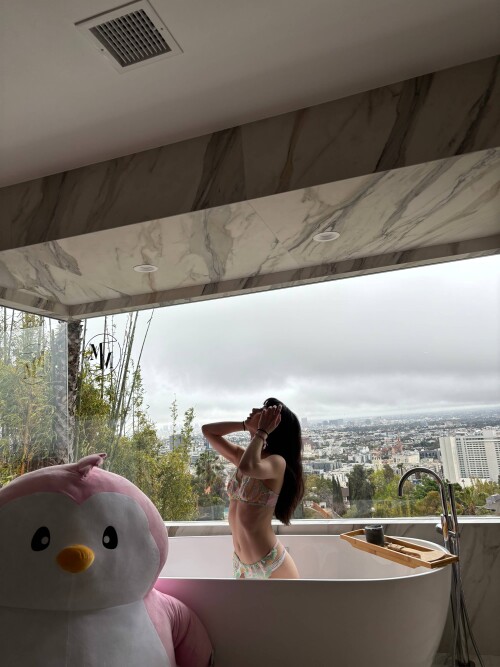 ling 1 2c8f67df1642edbc2