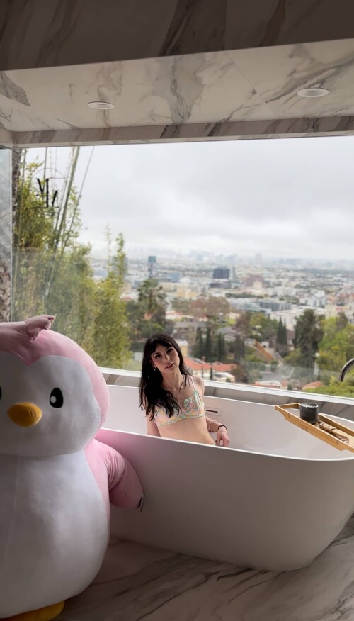 ling 1 54bff0cd5657a916e