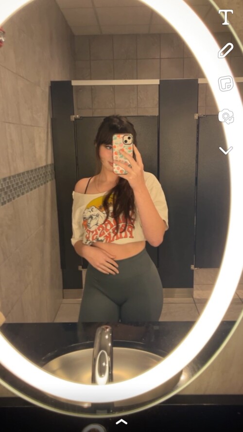 littlelivbug C3HM4HAOr3C3515b7b64c145d40