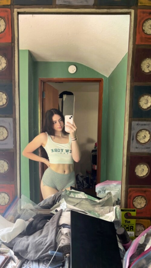 littlelivbug CezDLhiuk 1e5e721655144f663