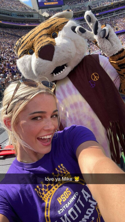 livvy gymnast RDownload31a867e808e222ed