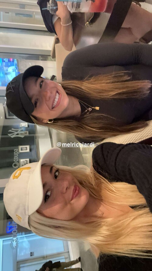 livvy gymnast RDownload6afa59866bd90f0e